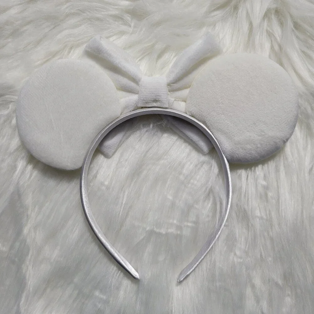 Minnie Mouse White Plush Faux Pearl Ears